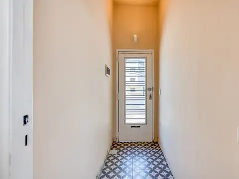 Casa en Venta en Parque Avellaneda, USD 105.000