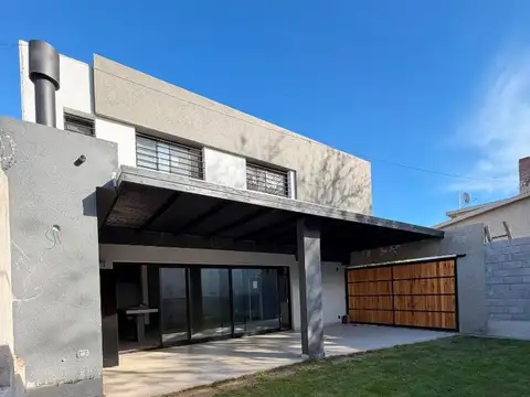 DUPLEX EN VENTA QUINTAS DE ARGÜELLO 3 DORM