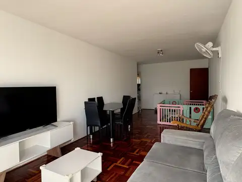 Departamento 4 ambientes con 2 baños