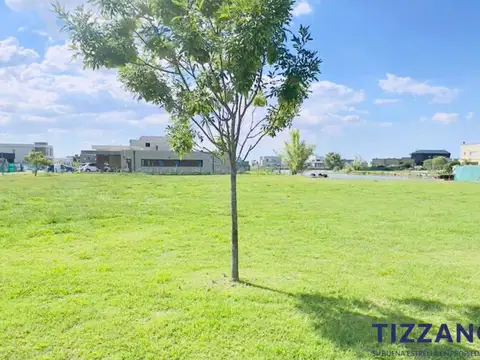 Terreno en Venta en Magallanes - Barrio cerrado, USD 100.000