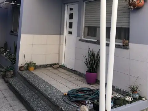 Depto Tipo Casa en Venta en Villa Riachuelo, USD 115.000