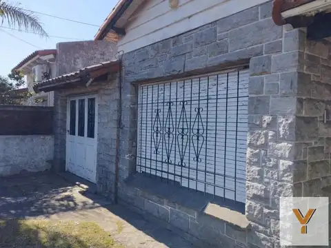 Casa en Venta en Manuel B Gonnet, USD 98.000