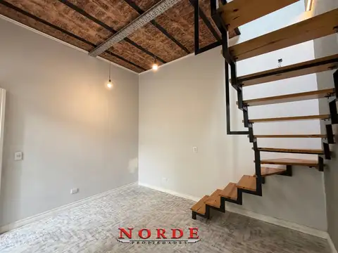 Depto Tipo Casa 2 ambientes con 1 baño