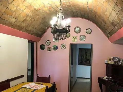 Casa en Venta en Adrogue, USD 180.000