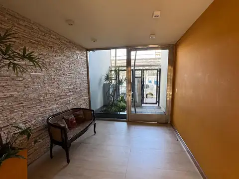 EXCELENTE¡ 2 AMB AL FTE C/BALCON -PISCINA SOLARIUN SUM C/PARRILLA