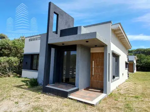 Depto Tipo Casa en Venta con 1 cocheras