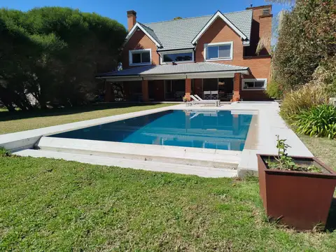 Casa en impecable estado y calidad, Vista Amplia Golf Totalmente instalada