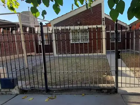 Casa de 3 habitaciones. b° natania xv. rivadavia