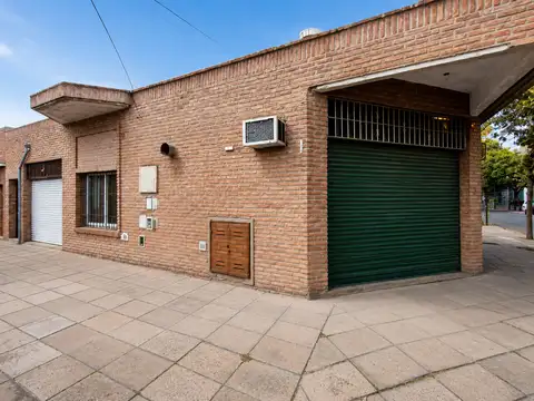 Local Comercial en Esquina – Tucumán 998, Morón – Excelente Visibilidad y Ubicación Estratégica
