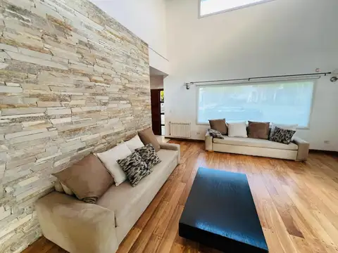 Av. Jorge Newbery 4550