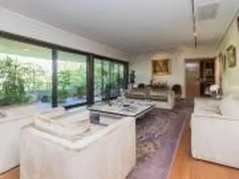 Departamento en Venta con 2 cocheras