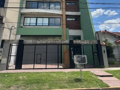 ALQUILER OFICINA MORENO 