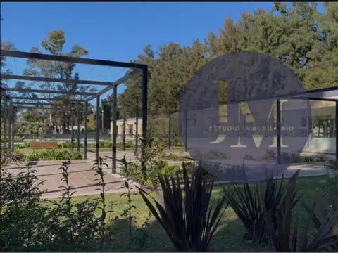 Casa en Venta en Prados del Oeste, USD 430.000