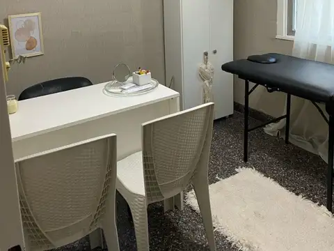 Inmueble con consultorios, departamentos y alto potencial
