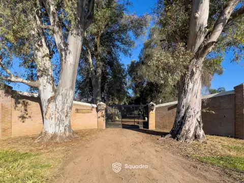 Casa 18 ambientes con 8 baños