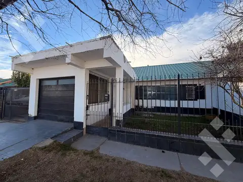 Casa en Venta en Neuquen, Confluencia