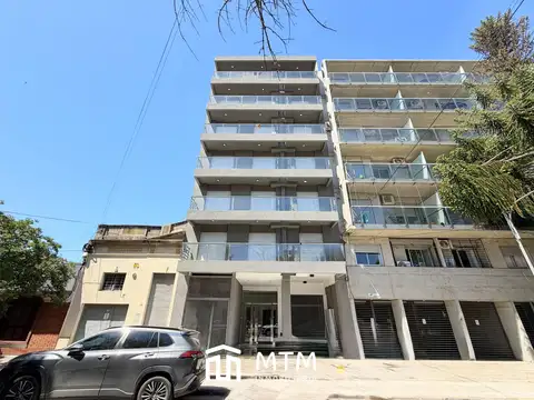 Cochera en venta Rosario. La Sexta.