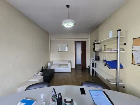 OFICINA EN VENTA EN VALENTIN ALSINA