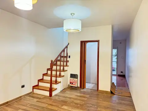 Depto Tipo Casa 3 ambientes con 1 baño