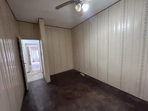 Casa 5 ambientes con 2 baños