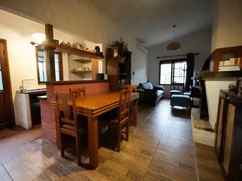 Casa en Venta con 1 cochera
