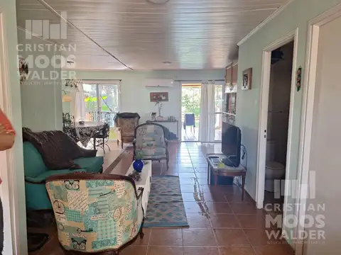 Casa 3 ambientes con 2 baños