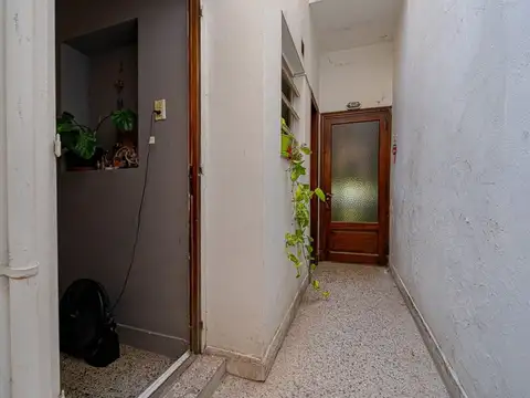 Depto Tipo Casa 2 ambientes con 1 baño