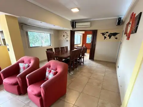 Depto Tipo Casa 4 ambientes con 2 baños