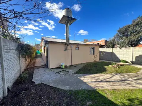 CASA EN VENTA VILLA ELISA 1 DORMITORIO QUINCHO