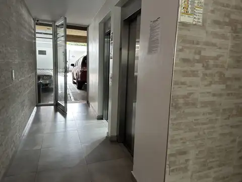 Departamento en Alquiler en Caseros, $ 750.000