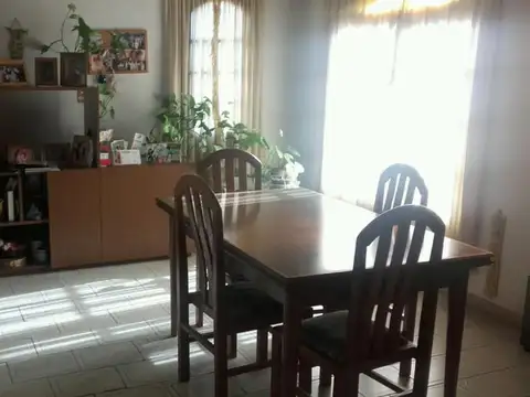 Casa en Venta en Ituzaingo, USD 430.000