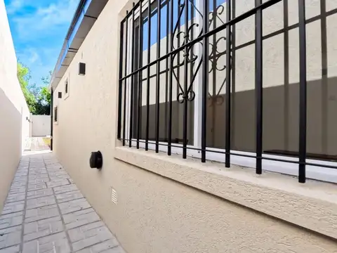 VENTA DE CASA 100% RENOVADA Y AMPLIADA