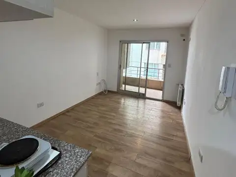 Alsina 364 , Piso 5