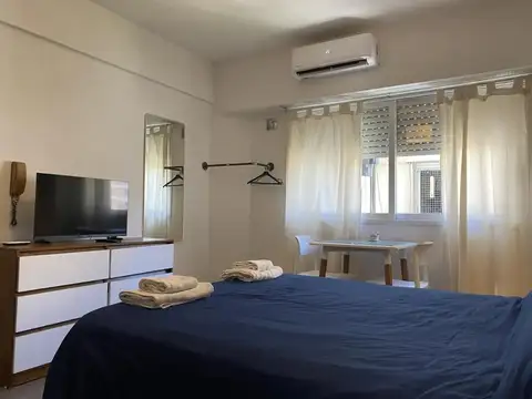 Jorge Luis Borges 2500, Piso 7