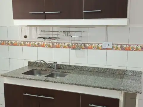 Casa en Alquiler en Ramos Mejia, $ 650.000