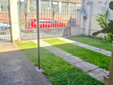 Depto Tipo Casa en Venta de 4 ambientes
