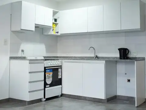 Departamento en Alquiler en Chilavert, $ 800.000
