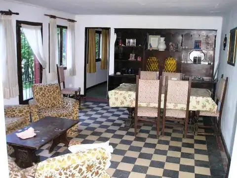 Excelente Estancia sobre dos Lagos en la cordillera de Santa Cruz