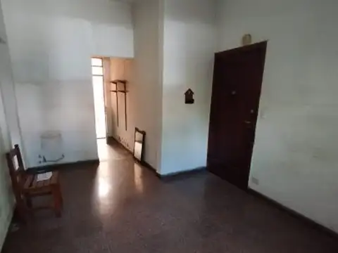 Besares 2253 , Piso 1