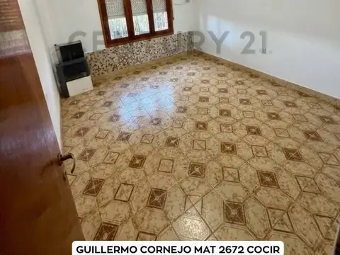 Casa 5 ambientes con 1 baño