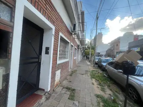 PH EN VENTA AVELLANEDA