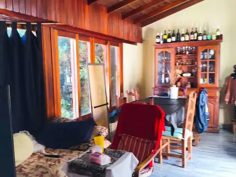 Casa 5 ambientes con 1 baño
