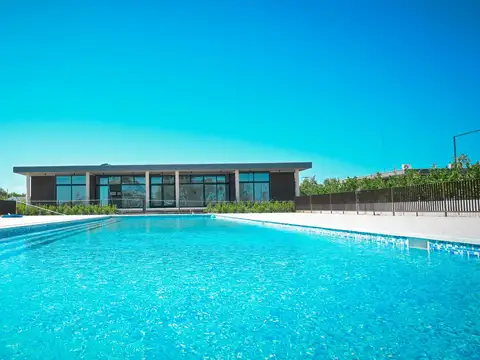 Casa 6 ambientes con 5 baños