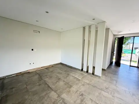 Casa en Alquiler al Oeste