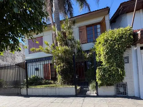 CASA EN VENTA EN LOMAS DE ZAMORA