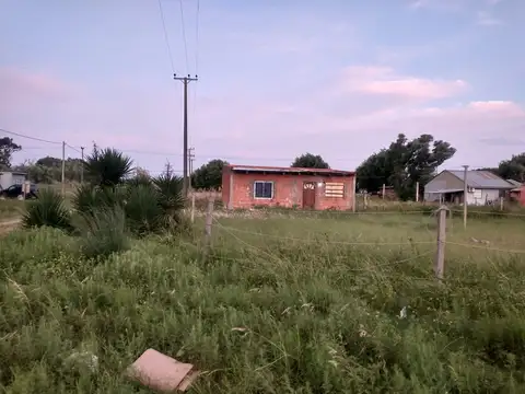 62 Esquina 13 Mar del Tuyú (160799)