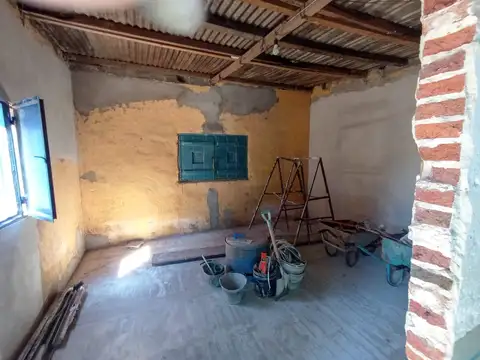 Venta Casa 2 Dormitorios y Patio - Santo Tomé