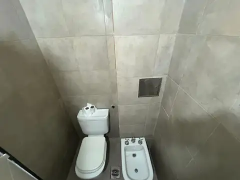 OPORTUNIDAD LOCAL COMERCIAL BARRIO PUEYRREDON