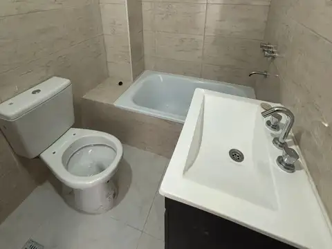 Departamento en Alquiler en Mataderos, $ 450.000