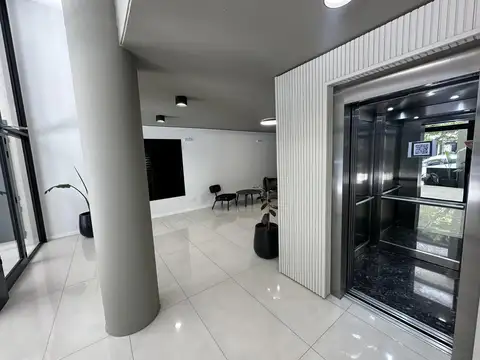 Alquiler departamento duplex dos dormitorios cochera y amenities vista rio